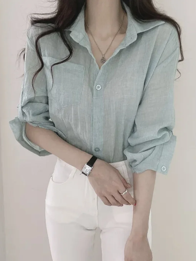 قميص صيفي أنيق أبيض بأكمام طويلة للحماية من الشمس، قميص خفيف الوزن بياقة واحدة وزر واحد، قميص نسائي عصري بأكمام فقاعية