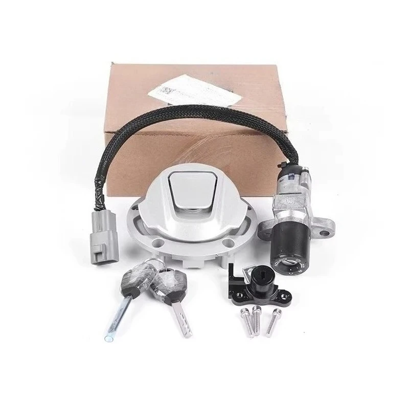 

Комплект замков зажигания и крышки бензобака с ключами для мотоциклов CFMOTO 450SR, 450NK, 450CLC