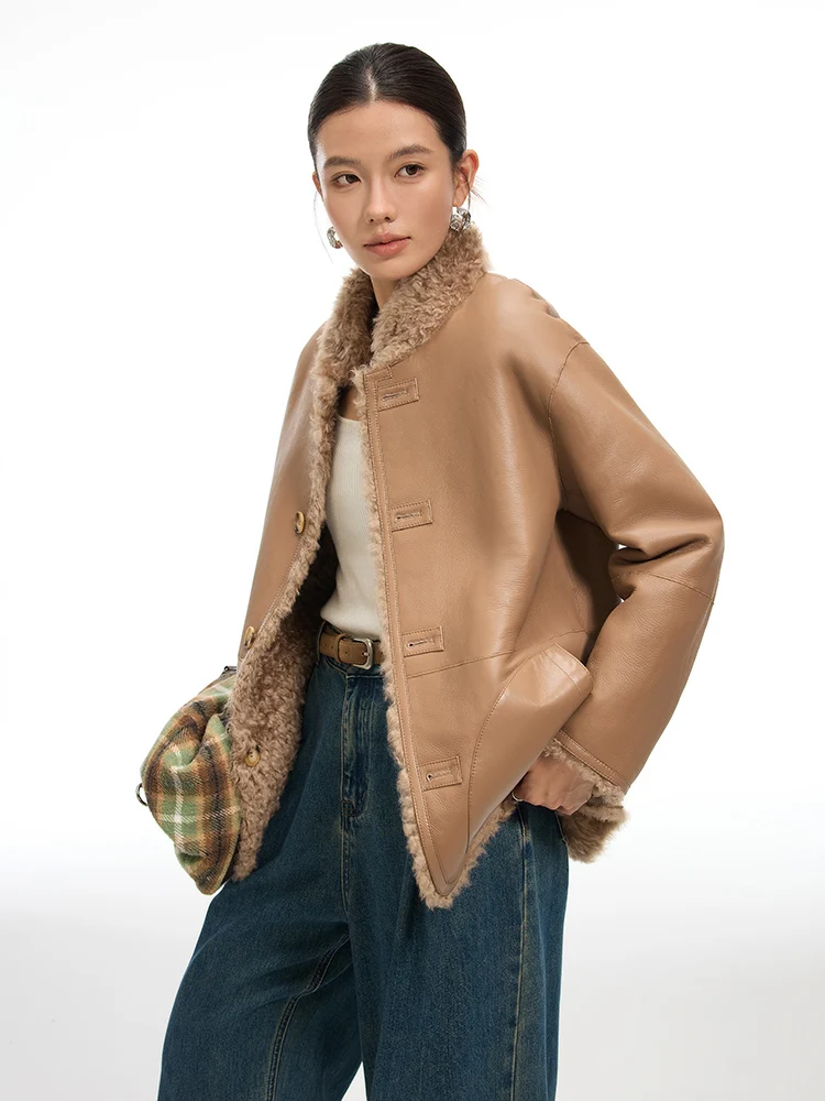 Giacche in shearling di pelliccia di agnello di lusso di fascia alta per le donne 2025 Nuovo semplice cappotto in peluche di pelliccia vera pelle a doppia faccia