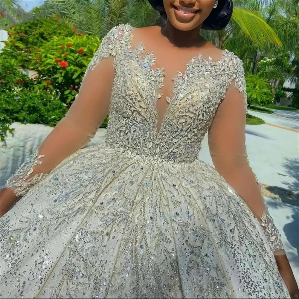 Flavinke カスタマイズされたスパークルビーズのウェディングドレスロングイリュージョンスリーブスクープネック高級花嫁ドレスアラビア Vestido De Noiva