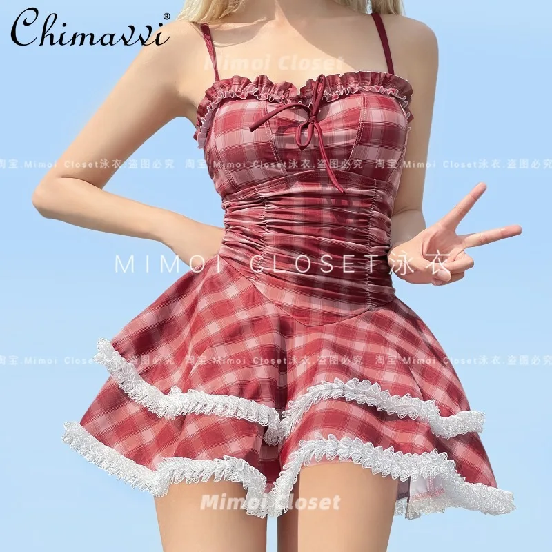 สาวหวานลายสก๊อตสีแดงวันหยุด Hot Spring ชุดว่ายน้ําฤดูร้อนใหม่เซ็กซี่ผู้หญิง SLIM FIT Elegant Kawaii One- Piece กระโปรงชุดว่ายน้ําผู้หญิง