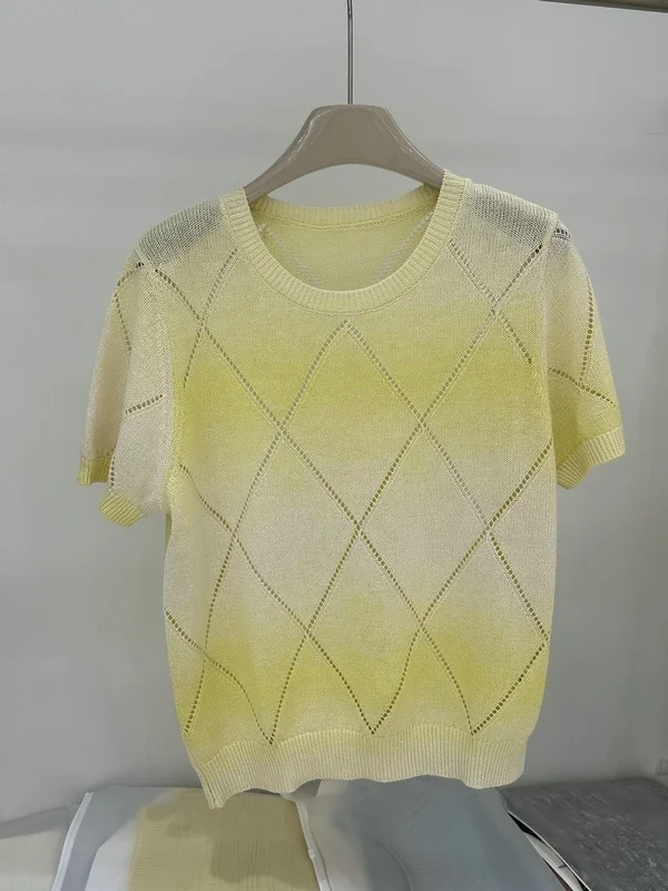 

Летняя трикотажная футболка с градиентным цветом, женская, приятная к телу, дышащая, с ажурным дизайном, круглым вырезом и короткими рукавами.