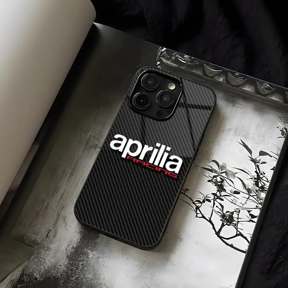 Fajne etui na telefon z motywem wyścigów A-Aprilias do iPhone 14 13 17 12 16 15 11 Pro XS Max Plus Mini X XR, szkło hartowane, obudowa SE2020 — zdjęcie produktu 6