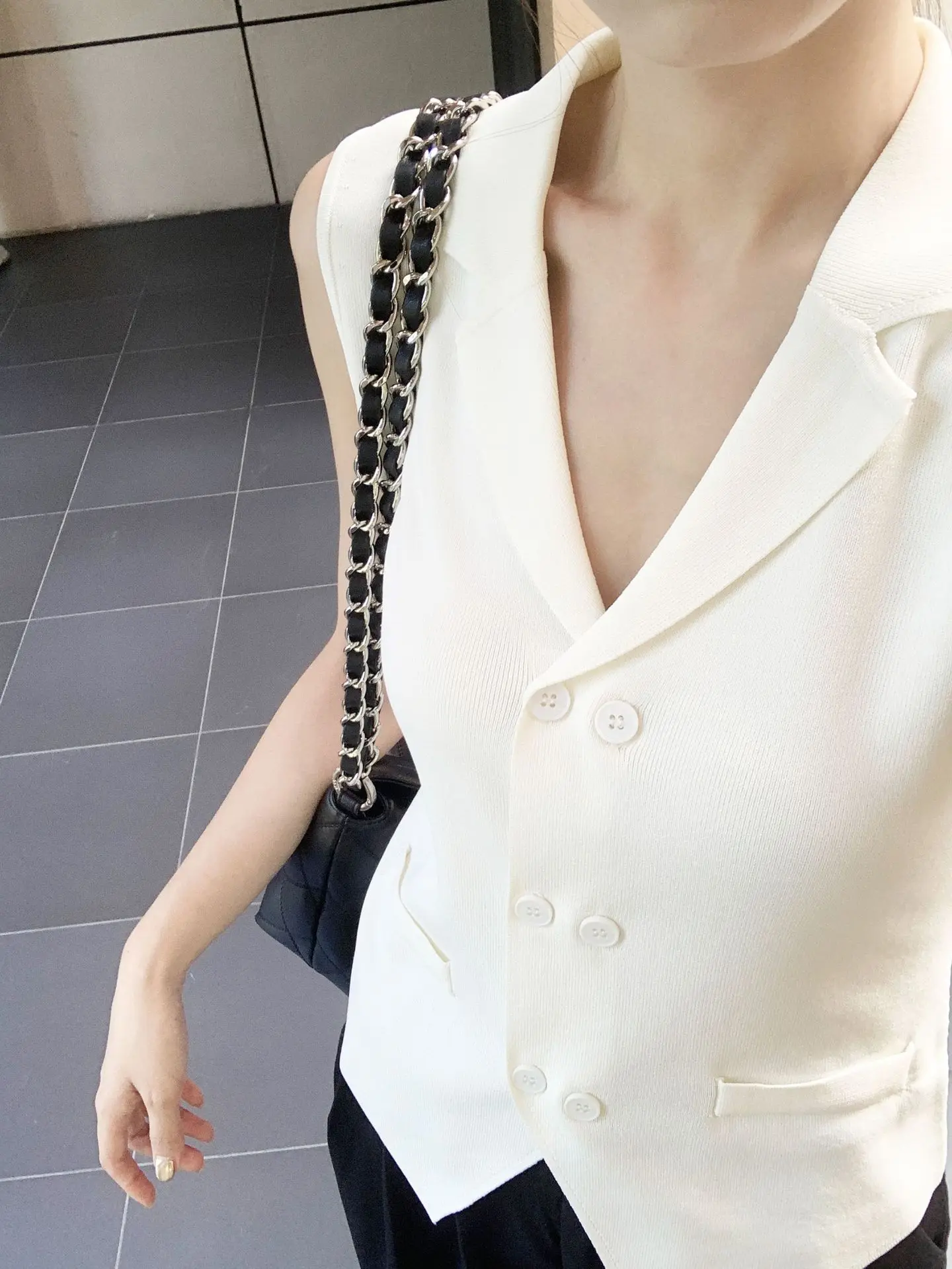 Old Money Style Double Breasted V-neck Women Knitted Waistcoat 2024 Summer Office Lady HIgh Street Vest Good Quality