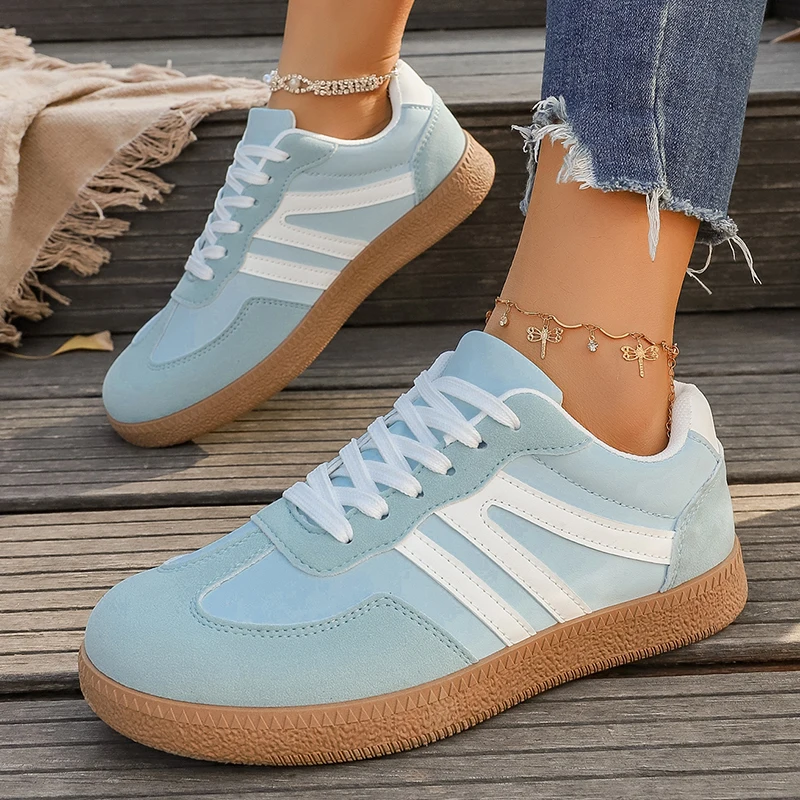 أحذية رياضية نسائية باللون الأزرق الفاتح موضة ربيع 2026 برباط ونعل سميك أحذية رياضية غير رسمية للنساء أحذية مسطحة خفيفة ومريحة وغير قابلة للانزلاق #2