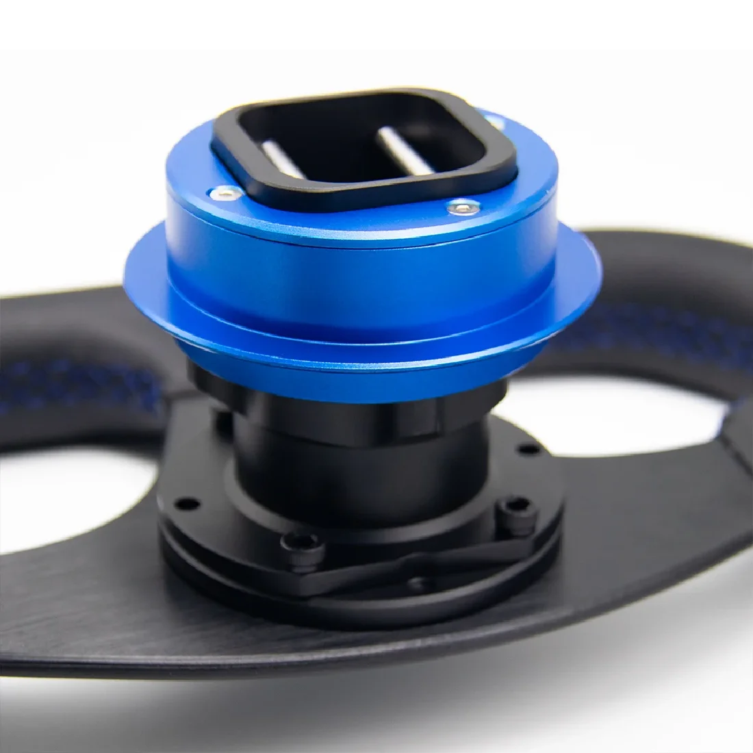 70mm Hole Spacing to Fanatec QR2 Adapter Plate for Steering Wheels Aluminum alloy material, CNC machined and anodized.