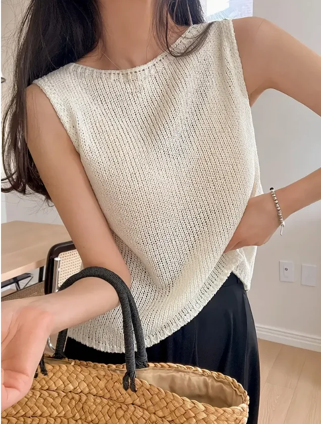Ladies Elegant Solid Color Sleeveless Knitted Vest for Daily Commute Versatile And Stylish No-Sleeve Top
