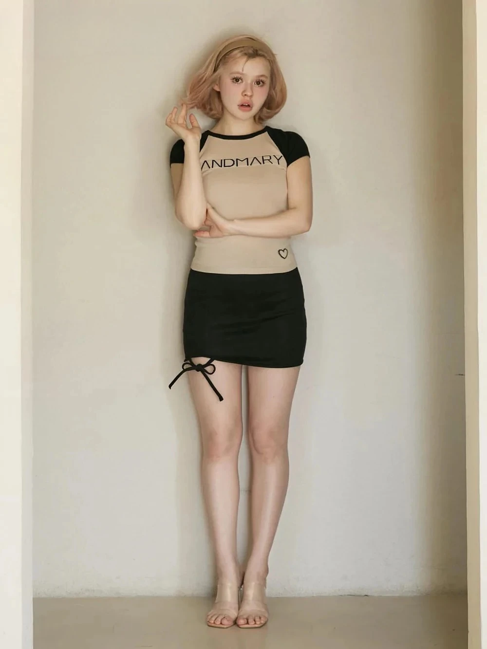 

Новинка 2023 года, простая женская повседневная юбка в японском стиле, летние милые утягивающие однотонные короткие юбки с высокой талией для девочек