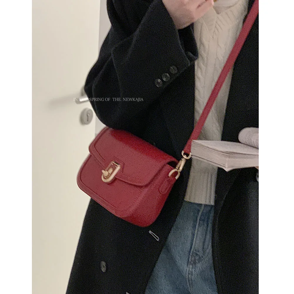 High-end Women's Underarm Bags Fashionable New Niche Hasp Design Small Square Crossbody Bag Pu Leather Red Female Shoulder Pack