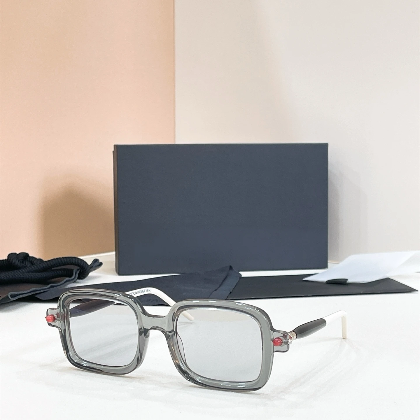 P2 Sunglasses For Women And Men, Statement Chunky Grey Square Frame Clear Lens UV400 Stand Out Fashion Sunglasses