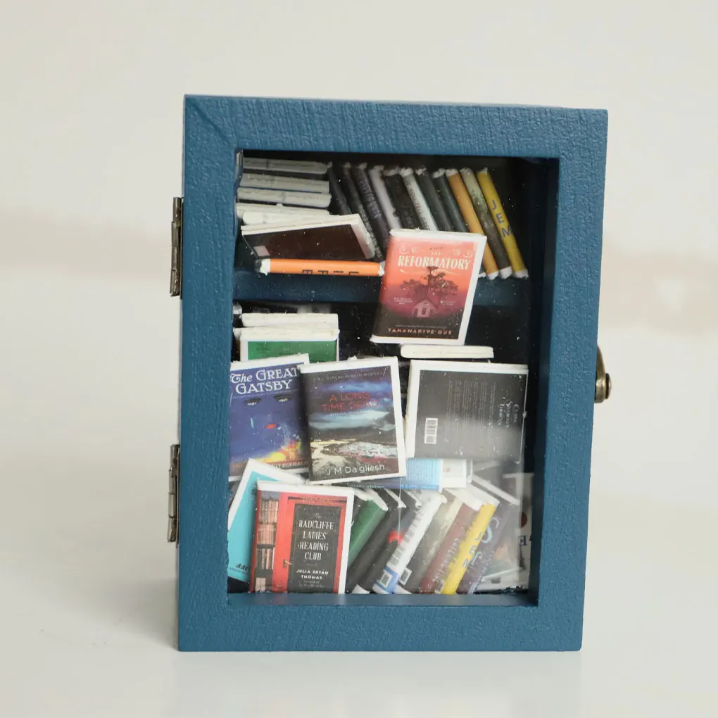 Miniature Display Case Pocket-sized Children Bookshelf Artwork Creating Peaceful Atmosphere Amidst