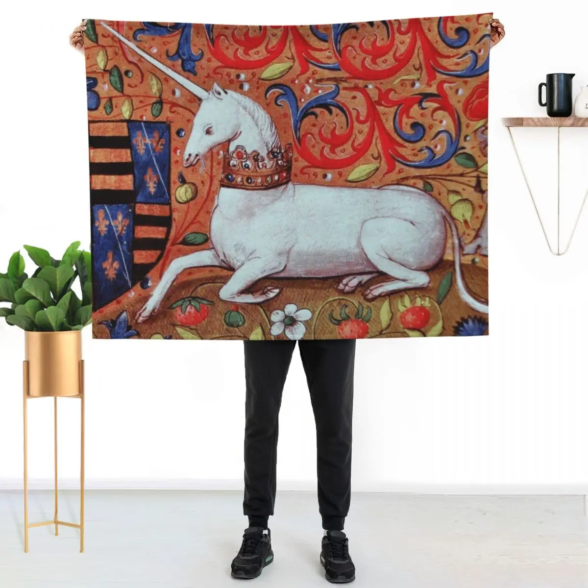 UNICORN WITH RED BLUE WHITE FLORAL MOTIFS Medieval Miniature Throw Blanket Thins Beautifuls Flannels Blankets