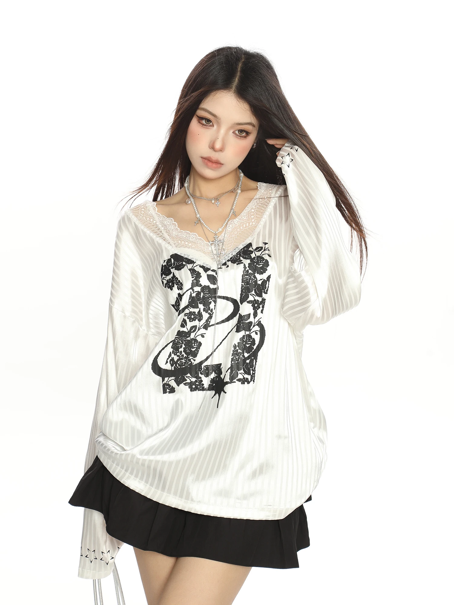 고품질 인기 도매 레이스 스플라이싱 V넥 긴팔 티셔츠 여성용 저지 새틴 루즈핏 탑 자외선 차단 커버 셔츠