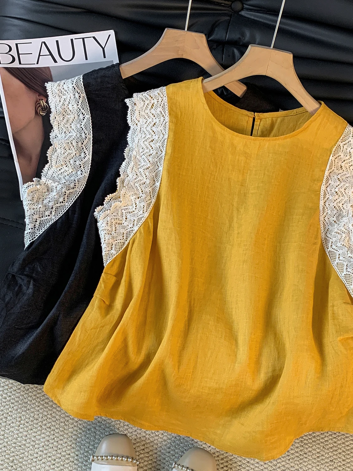 

Lace Patchwork Fly Sleeve Cotton Linen Shirt Large Size Women's Summer New Style Sleeveless round Neck Small Shirt Trendy Top