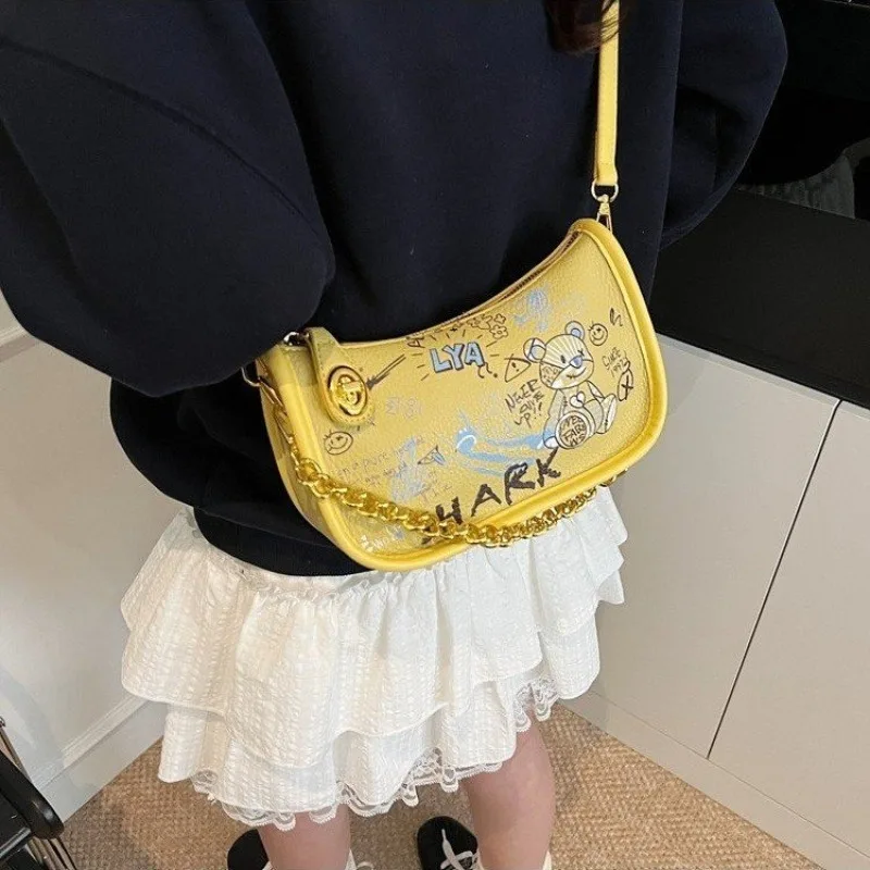 

Classic Women Bag Traditional Shoulder Handbag For Ladies Conventional Purse Underarm Bag For Timeless Style