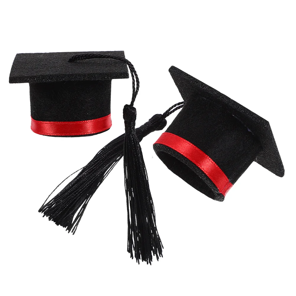 

2Pcs Mini Graduation Cap Bottle Toppers Felt Fabric Tassel Decorations for Wine Beverage Party Supplies Graduation Celebration