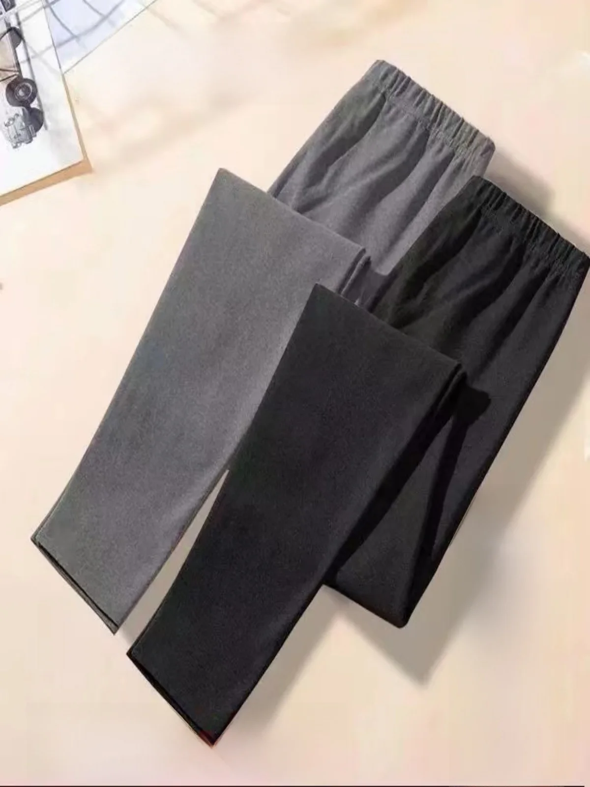 2024 New Autumn Winter Women's Slim Fit Fleece Lined Invisible Cuff Thermal Base Layer Pants Double Sided Polyester Fiber