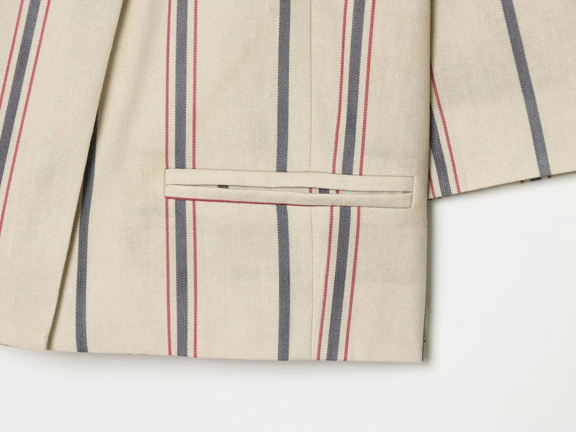 The Slouchy Sunday Executive Striped Suit. Scb32e51a8f78477e90cdbd06f10b2e053