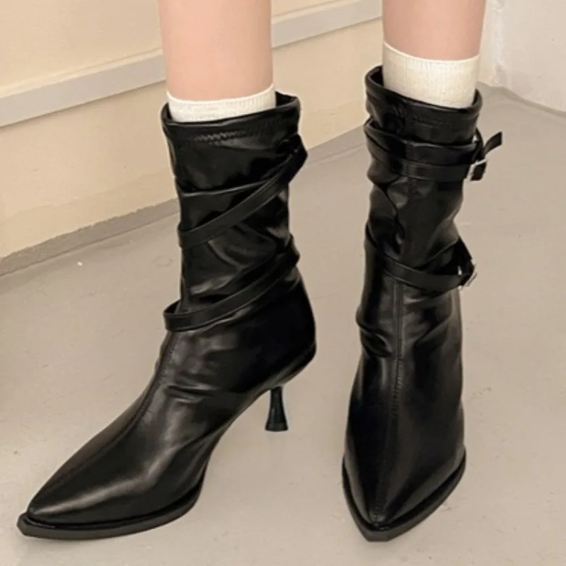 

Women's Winter New Metal Designer Style Stiletto Heel Ankle Boots Pointed Toe Buckle Decoration Retro Fashion Women's Boots