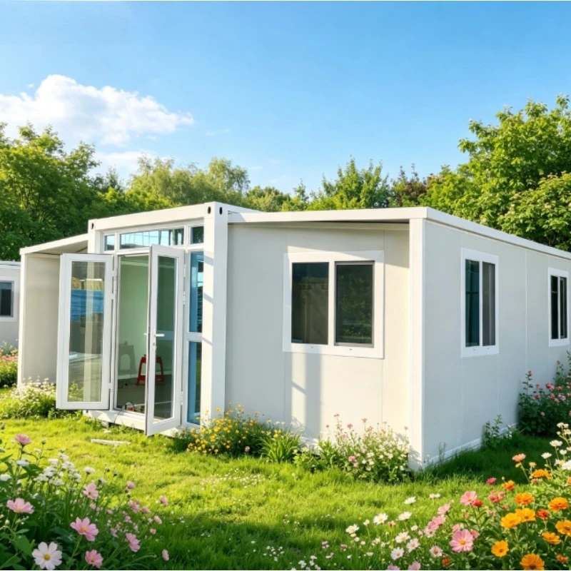 Customized Home 20ft Extendable Foldable Prefab Container House with Steel Sandwich Panel for Hotel Use