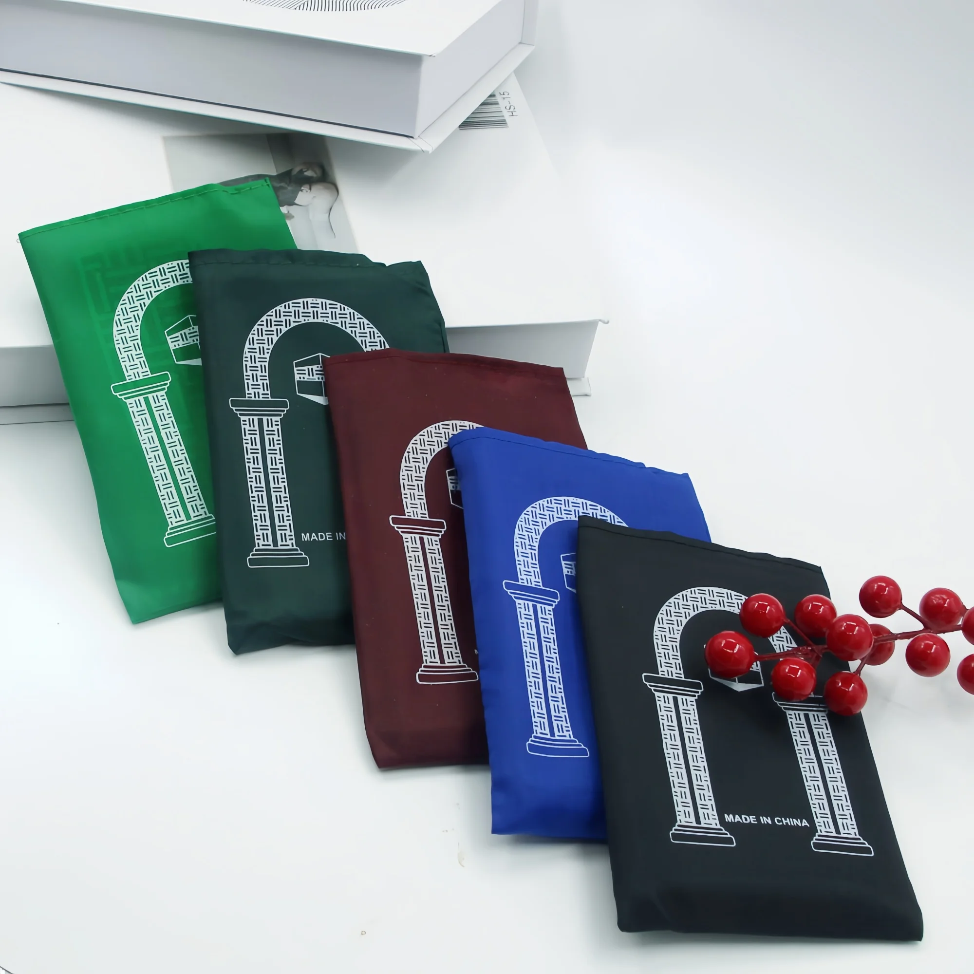 �y�Z�[�����z�|�[�^�u���C�X�������k�̋F��̕~�� 65 × 100 �Z���`���[�g���h���ґg�}�b�g�P�ɗ��s�z�[���u�����P�b�g