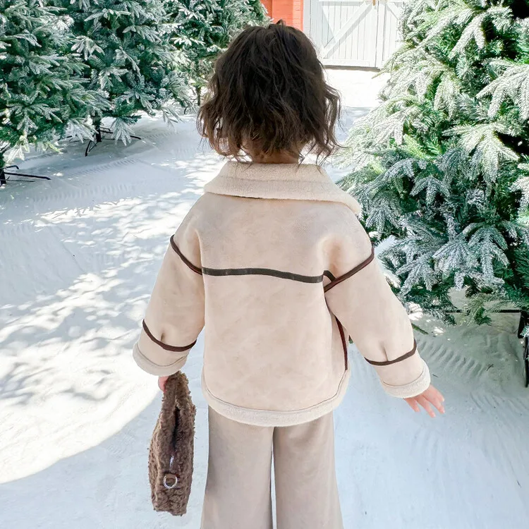 Girls' Fur Integrated Jacket Autumn and Winter 2024 New Baby Fleece Thickened Top Children's Short Locomotive Clothes