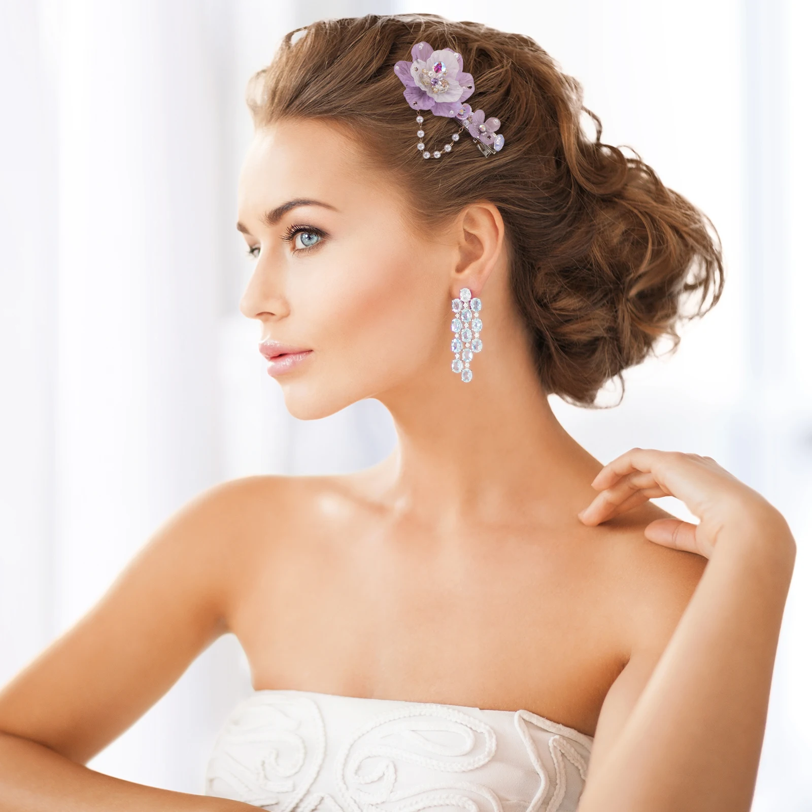 

Crystal Flower Hair Clips Resin Elegant Pearl Bridal Side Clip Lightweight Stylish Barrettes for Women Party Wedding Hairpiece