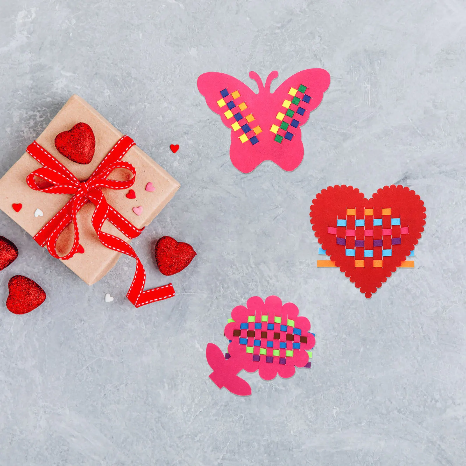 

6Pcs Children Knitting Set Early Learning Weaving Craft Heart Flower Butterflies Valentine Gift for Toddlers Boys Girls