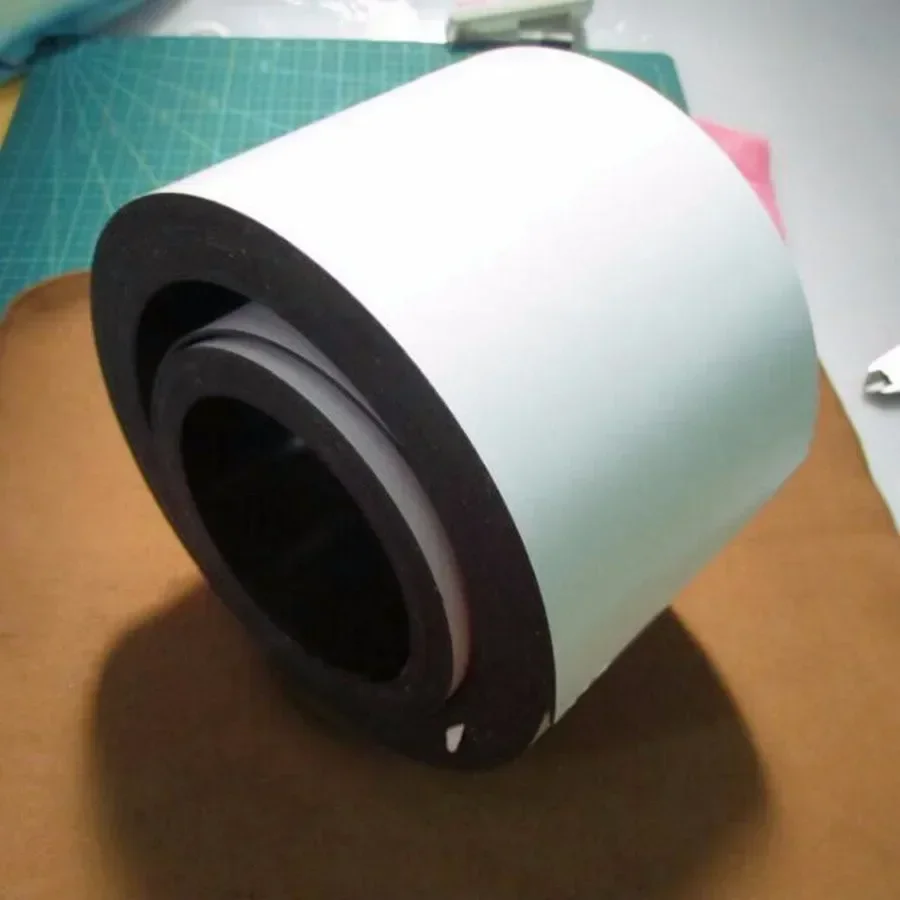 Fita magnética de borracha autoadesiva, largura 100mm, espessura 1mm, ímã flexível forte para geladeira, pôsteres fotográficos, corte livre