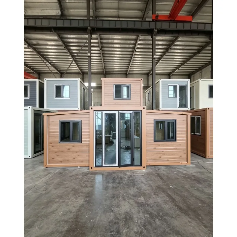China 20ft 40ft Quick Build Prefabricated Modular Folding Design Insulated Steel Container House with Bedroom for Outdoor Use
