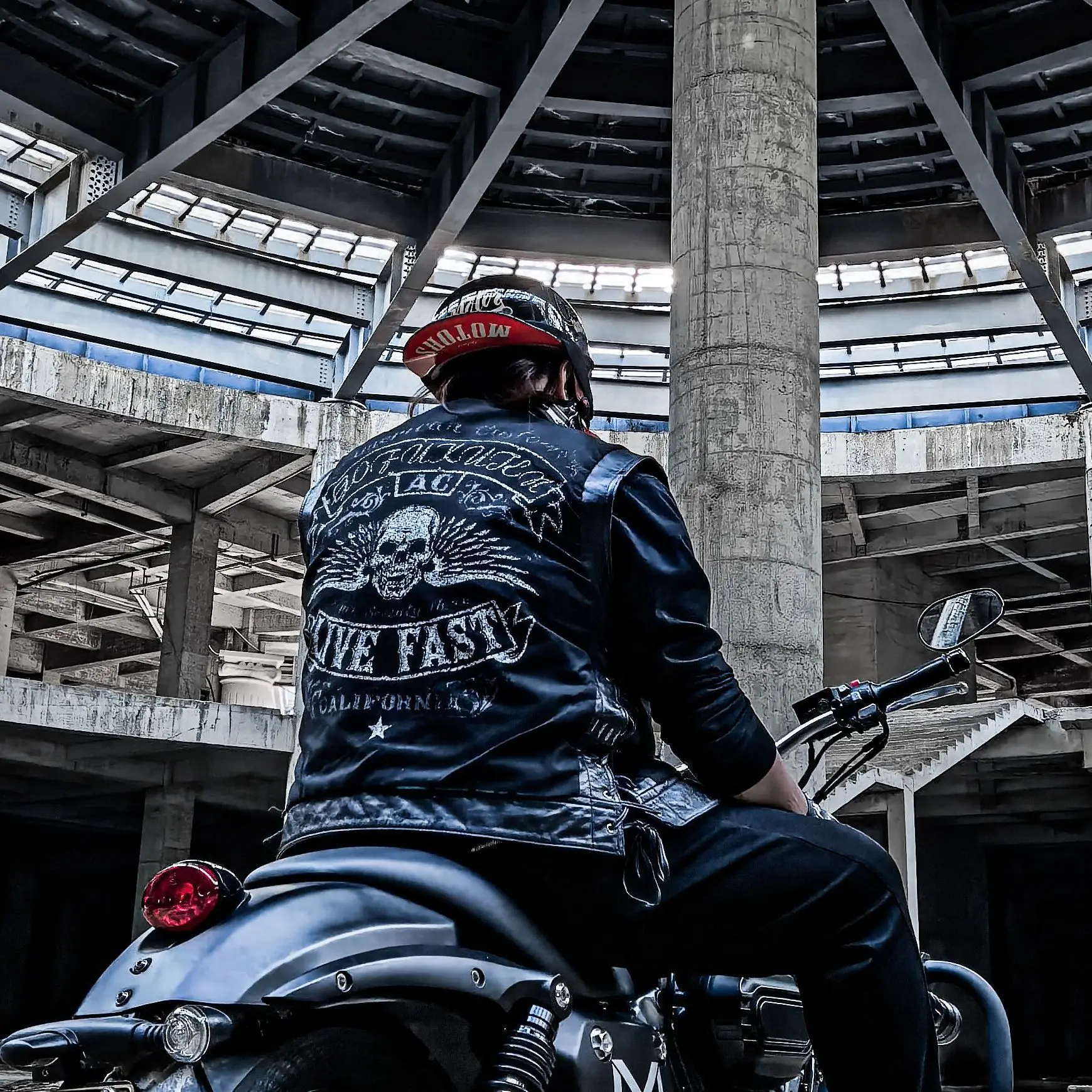 Unisex Half helmet personality retro Motorcycle helmet male pedal motorbike scooter half helmet electric car baseball cap female