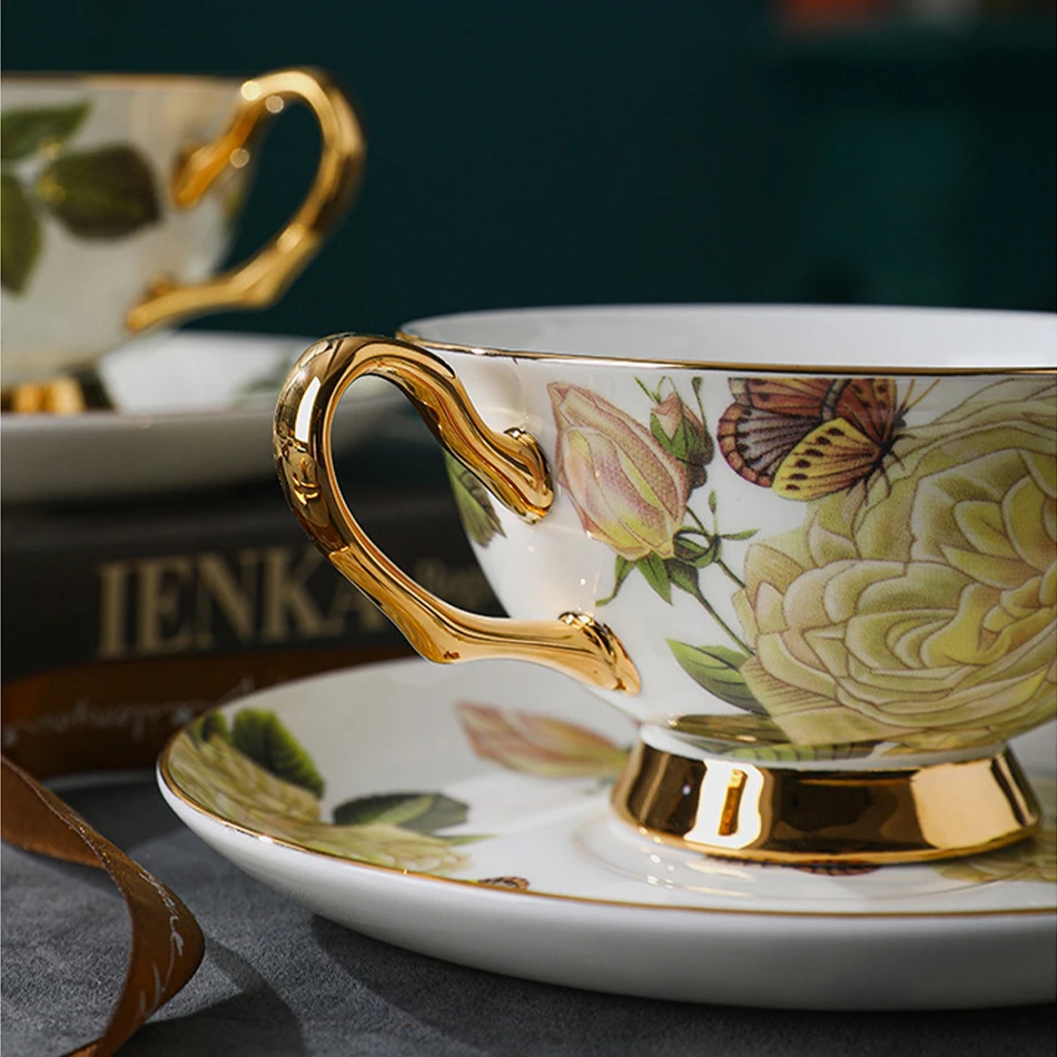 Ceramic Coffee Cup and Saucer European-style Gilded Camellia Flower Bone china Tea Set Light Luxury Household Afternoon Tea cup