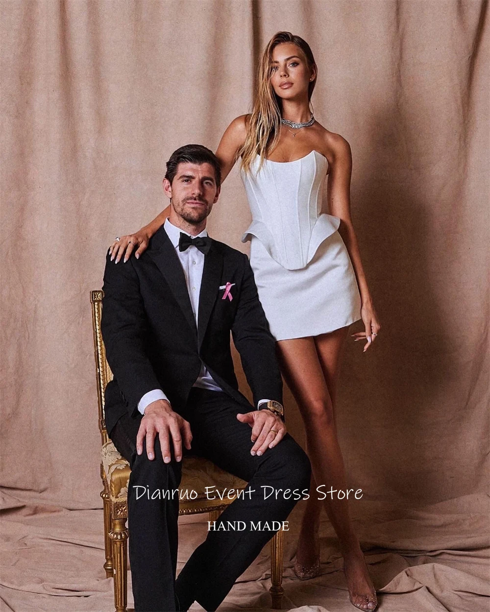 فستان زفاف Dianruo أبيض لامع من الساتان على شكل قلب فيستدو دي نويفا فستان قصير عالي الجودة بدون أكمام لحفلات العودة للوطن مخصص