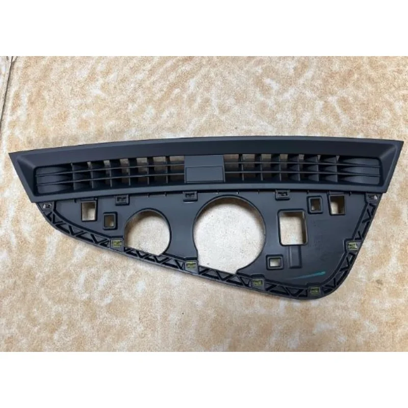 

8WD 819 635 8WD819635 Dashboard Center Speaker Cover Base for Audi A4L B9 2017 2018 2019 2020 2021 2022 2023 2024 Brand New