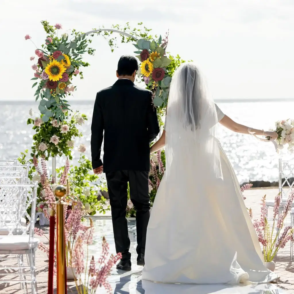 

Искусственные цветы для свадебной арки: подсолнухи в деревенском стиле для декора порога и фона для вечеринок