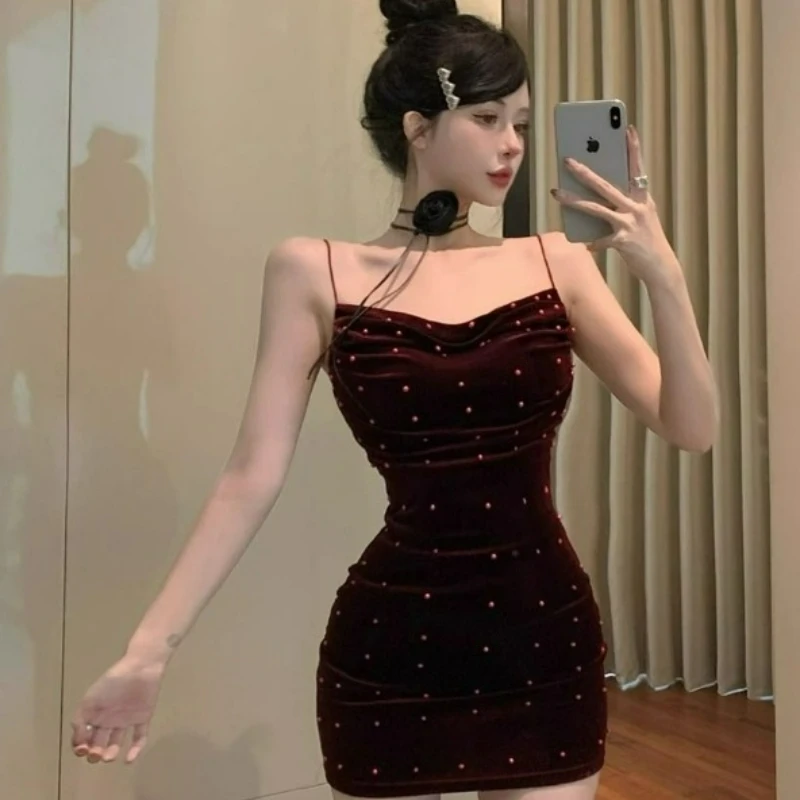 Vestido Halter de terciopelo para mujer, primavera y otoño 2026, nuevo estilo, Falda corta a la moda para chica, vestidos ajustados sin tirantes de alta sociedad