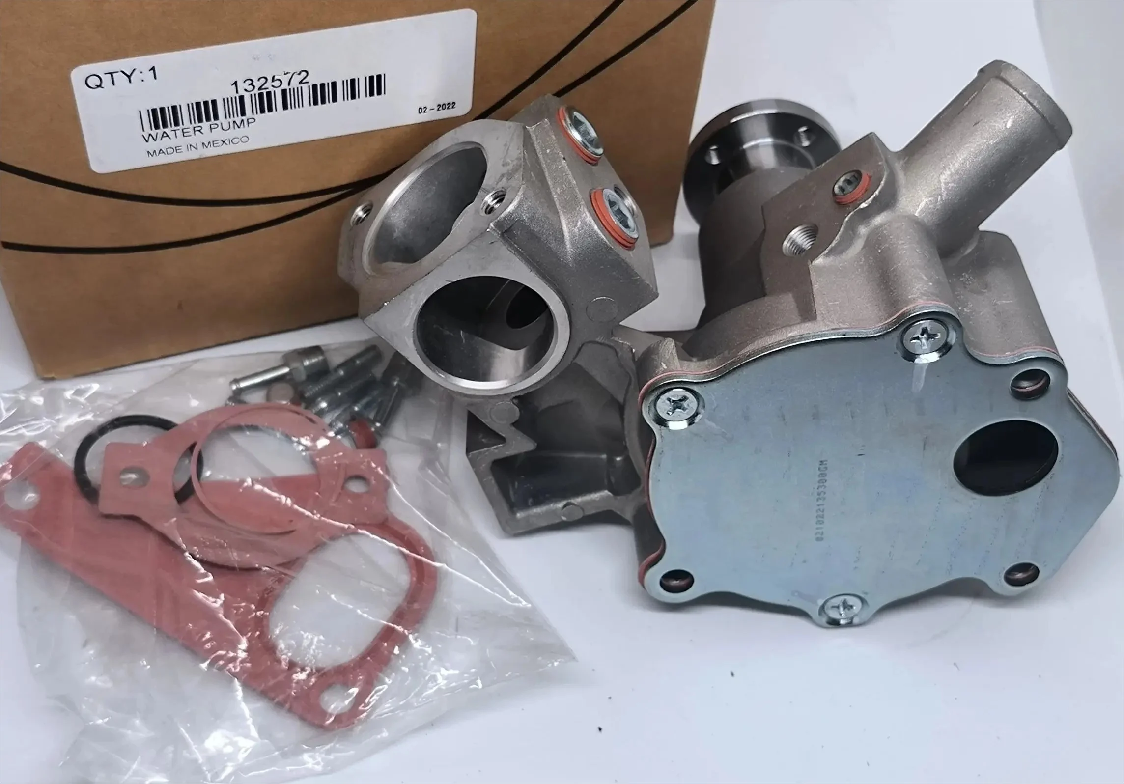 13-2572 132572 (Replace 13-2268 13-2574) Water Pump (Coolant Pump) 482/486 Engines and Trailer Units, Original