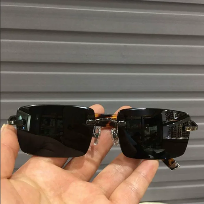 

Rimless Sunglasses Rectangle Women Men Shades Small Square Sun Glasses For Female Male Beach Vacation Travel Eyewear HighQualit
