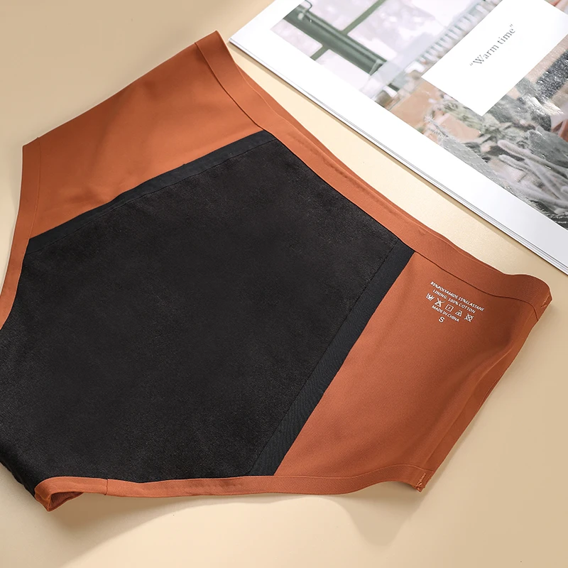 Hot Sale Mid-Rise Seamless Menstrual Period Panties 4 Layers Absorbent Leak Proof Culotte Lengthened Menstrual Panties - Image 3