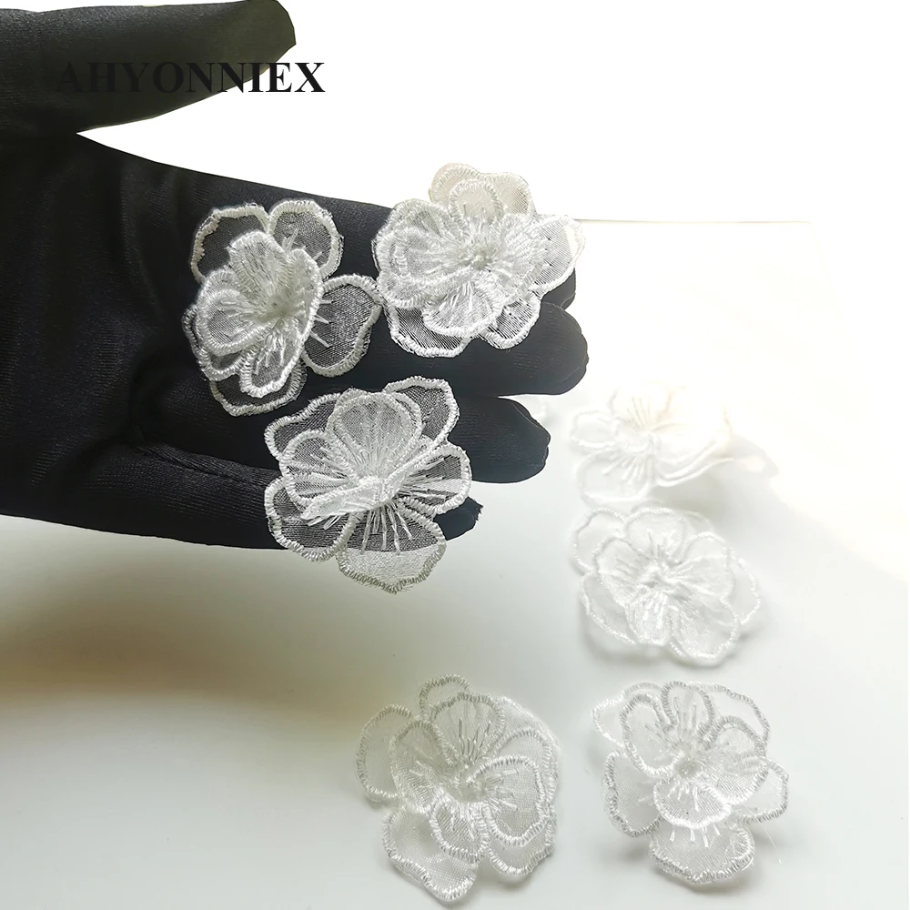 10pcs/Lot Sew On Lace Flower Patches White Sub Gold Organza Flower Appliques for Bridal Wedding Dress Clothes DIY Decoration