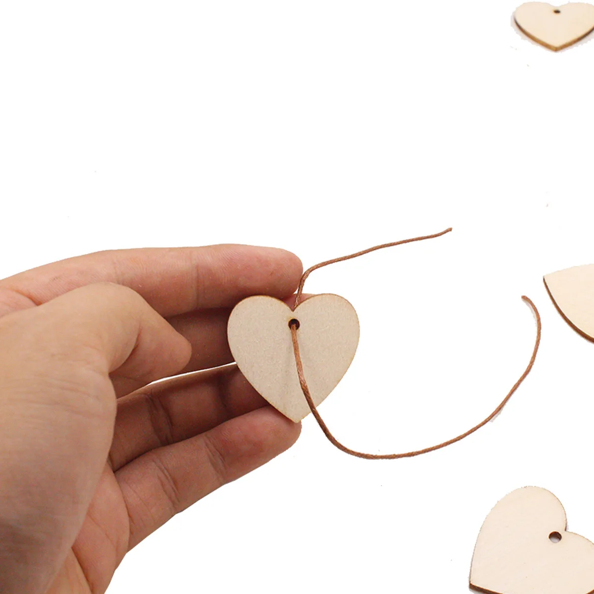 50pcs Unfinished Wooden Heart Slices Blank Wood Heart with Holes Wood Slices Embellishments Ornaments for Wedding Party Decor