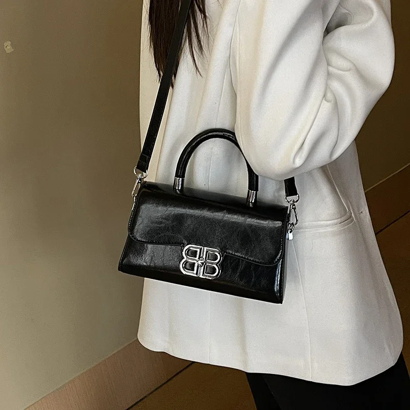 

Fashionable Trendy Letter Logo Bag Crossbody Handbag Women Luxury Messenger Purse Shopper Commuter Simple