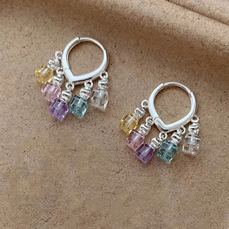 GANPUP Elegante Bunte Acrylperlen-Fransen-Ohrringe für Frauen Neue Ohrklemme Modischer Trendschmuck Geschenk Party серьги – Detail 3
