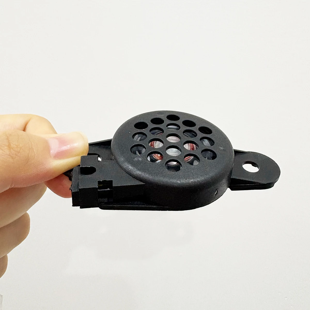 

For VW Golf 5 2004 Passat B8 Touran GP2 Touareg Eos Jetta V Polo PDC Parking Warning Buzzer Speaker Alarm Radar Reversing Aid