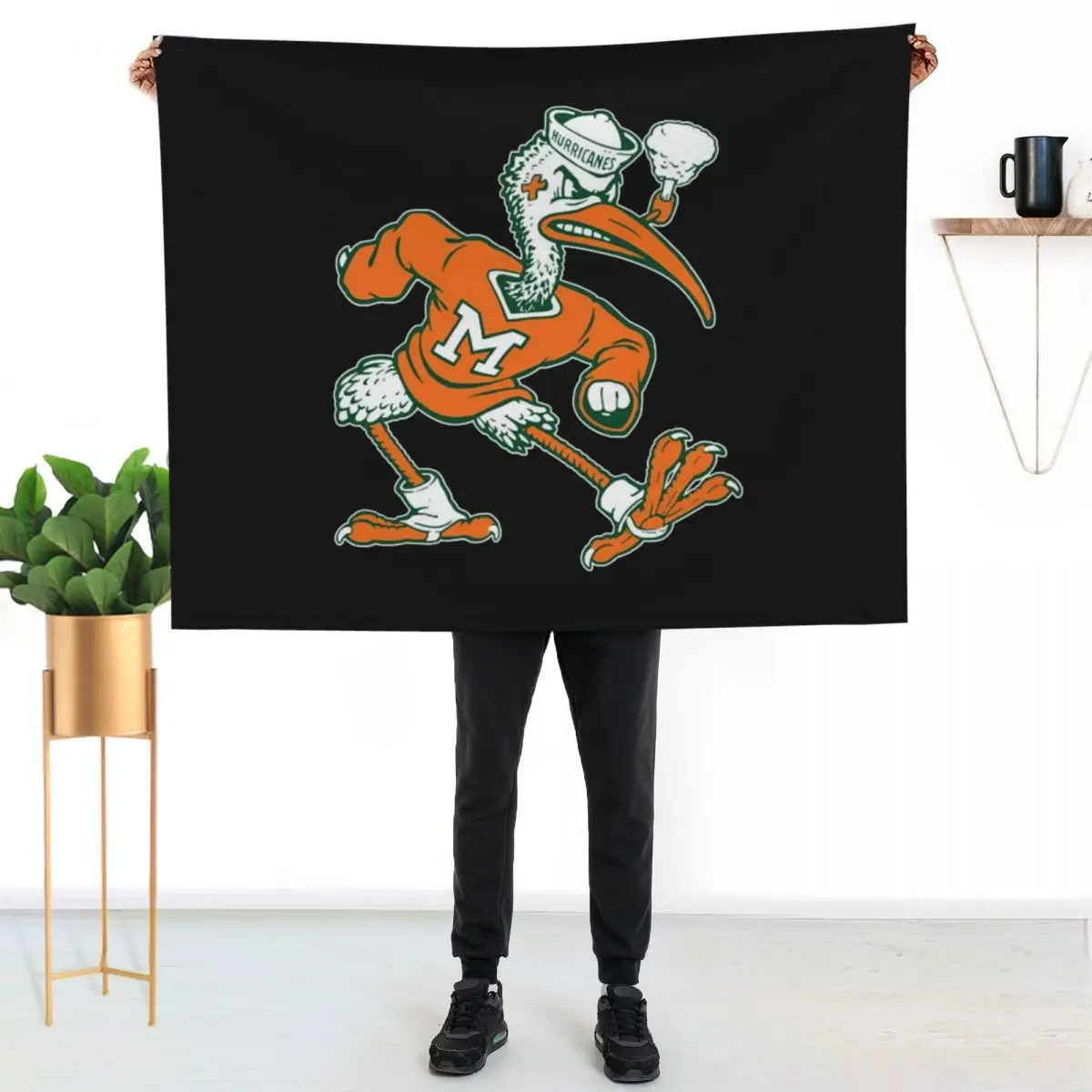 Vintage Sebastian Mascot of Univ. of Miami Mascot T-Shirt Throw Blanket Luxury For Sofa Thin Bed linens anime sofa bed Blankets