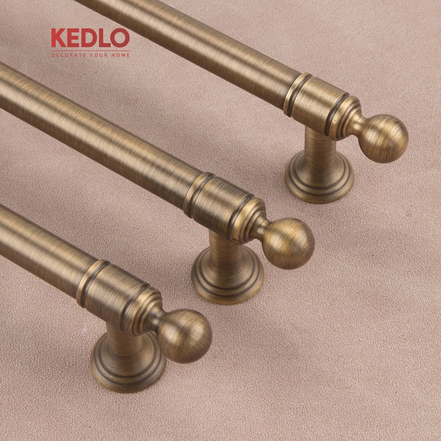 KEDLO Europäischer Retro-Antik-Messinggriff für Küchenschränke, massiver Messinggriff in Gold, langer Schubladengriff – Detail 2