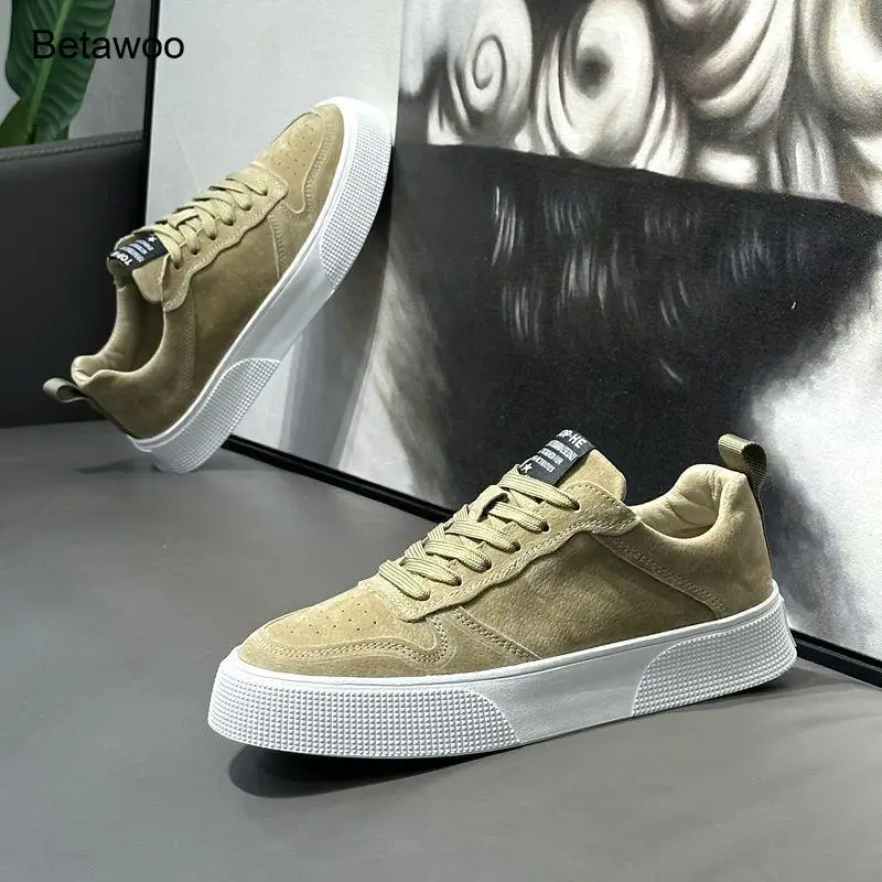 Suede Casual Skate Shoes for Men Low Top Sneakers with Thick White Sole
