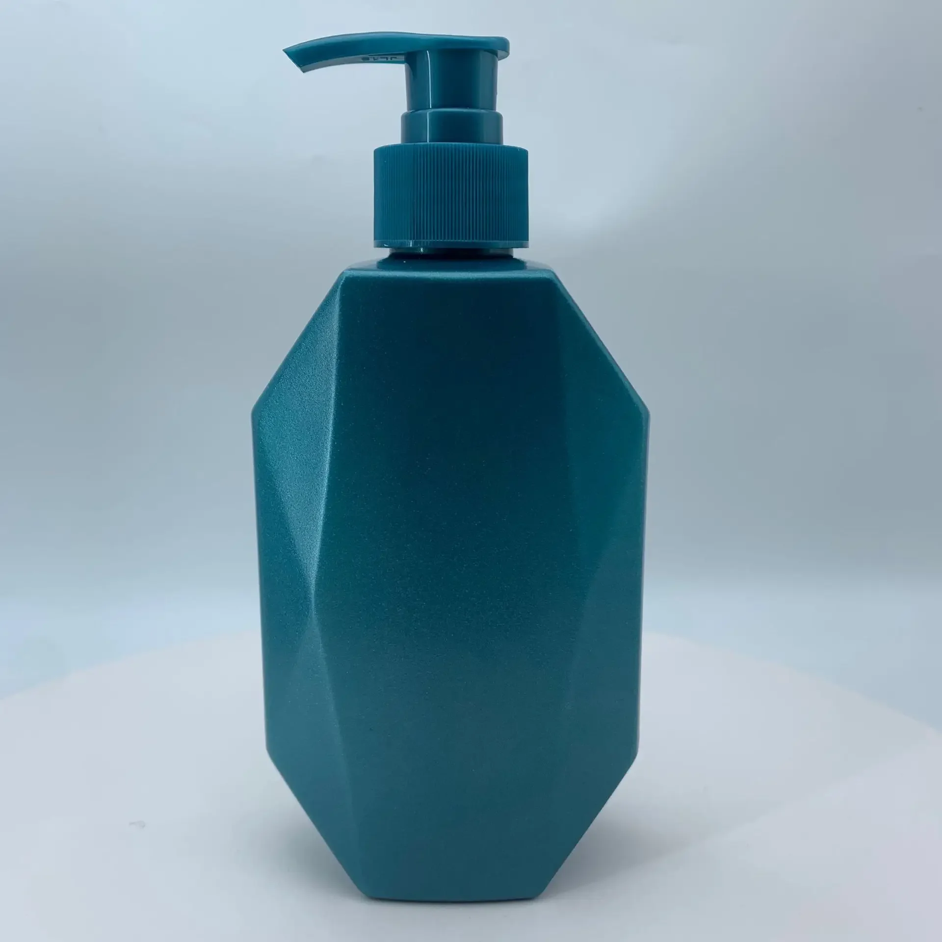 300ml Portable Soap Dispensers Creative Shampoo Press Bottle Liquid Shower Gel Refillable Bathroom Jar Household Tool 여행용