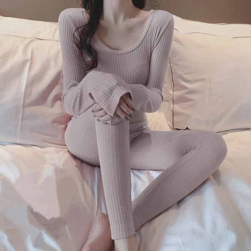 2024 New Thermal Underwear Women Suit con velluto e pantaloni autunnali a girocollo spessi Set Beautiful Body Slim Undershirt Warm Pants