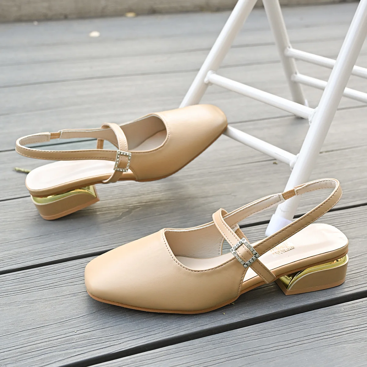 

Large Size Bag Head Sandals Women's 2025 Summer New Square Head Medium Heel Thick Heel Comfortable and Versatile Mary Jane Shoes